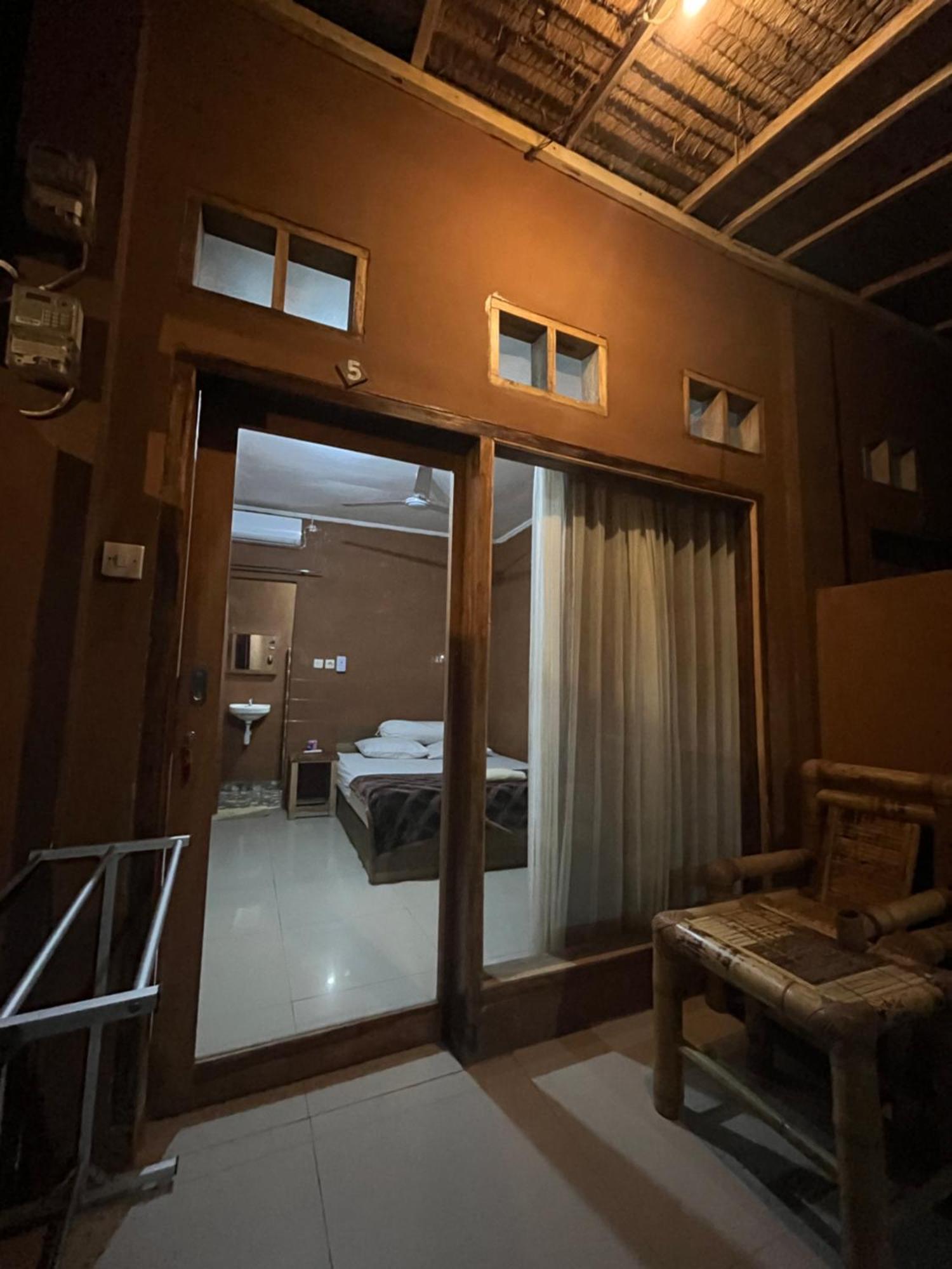 Fullmoon Homestay Kuta  Dış mekan fotoğraf